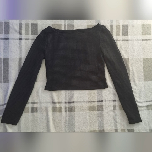 SHEIN Tops - Black string style long sleeve crop top. Size 8-10